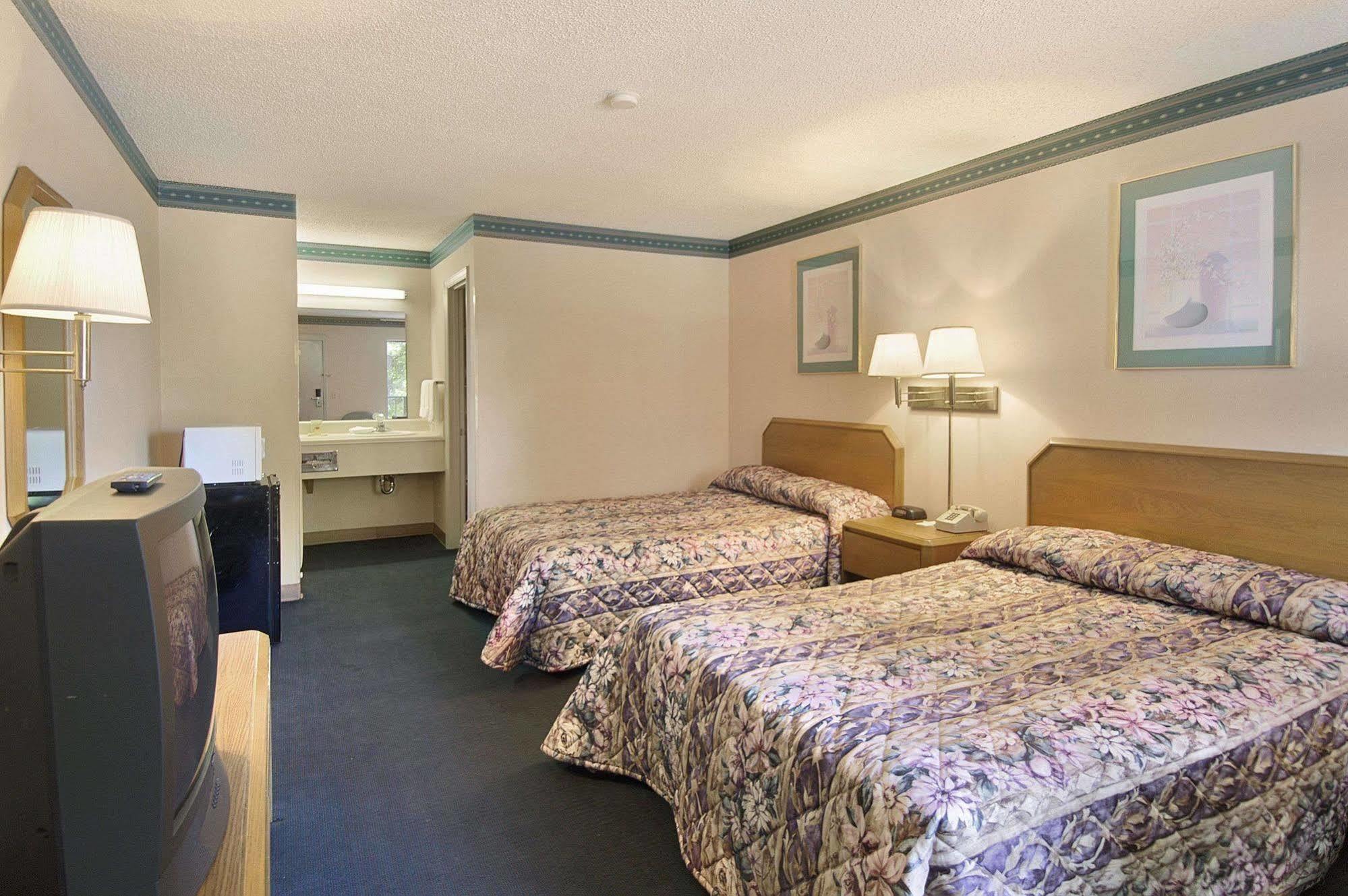 Days Inn Cheraw Oda fotoğraf
