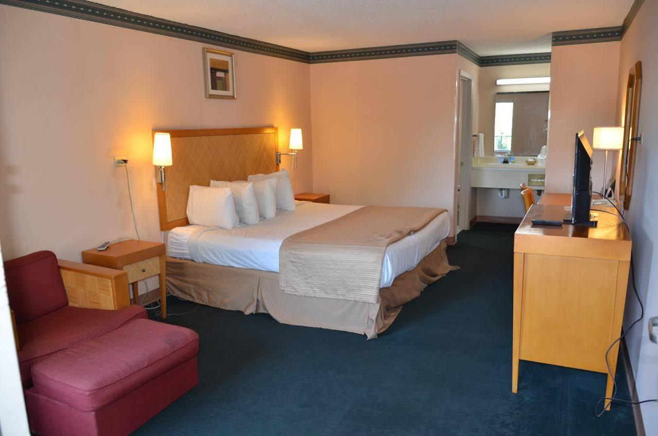 Days Inn Cheraw Dış mekan fotoğraf