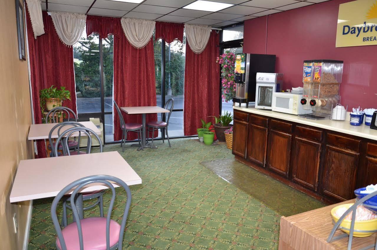 Days Inn Cheraw Dış mekan fotoğraf
